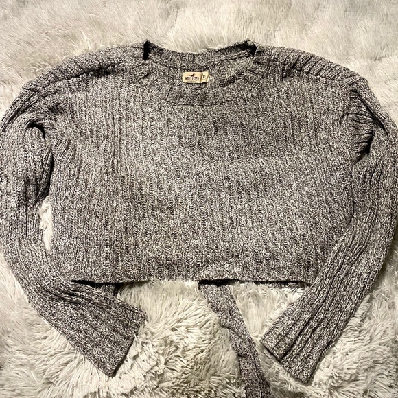 Hollister cropped sweater - Picture 2 of 3